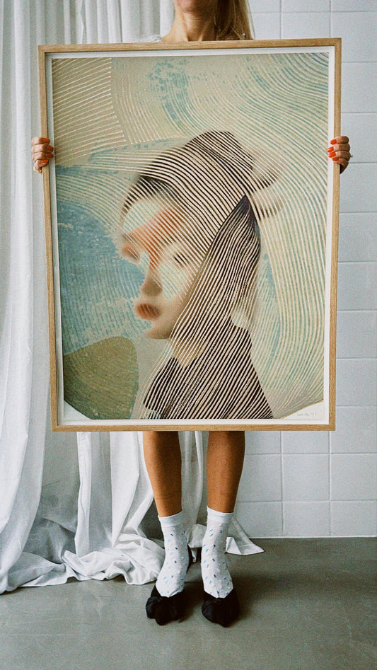 ASIAN GIRL WITH PEARL..., Håndkolorert DGA, Akvarell/Tørrpastell/Blekk